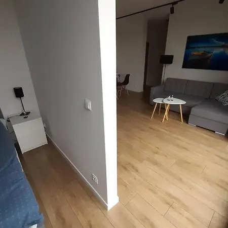 Apartment Bluebay Puck
